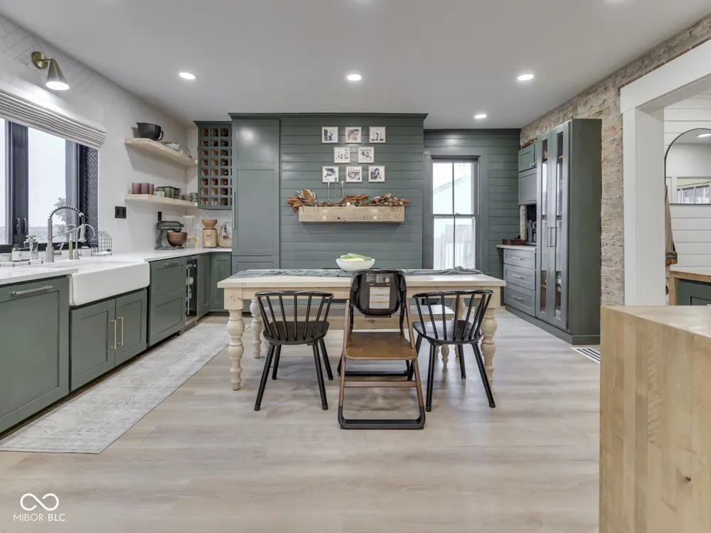 2058 W 100 S Franklin, IN 46131