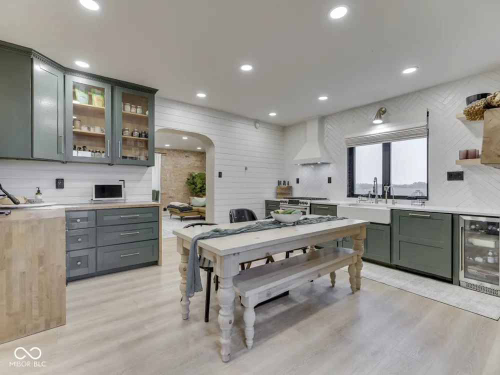 2058 W 100 S Franklin, IN 46131