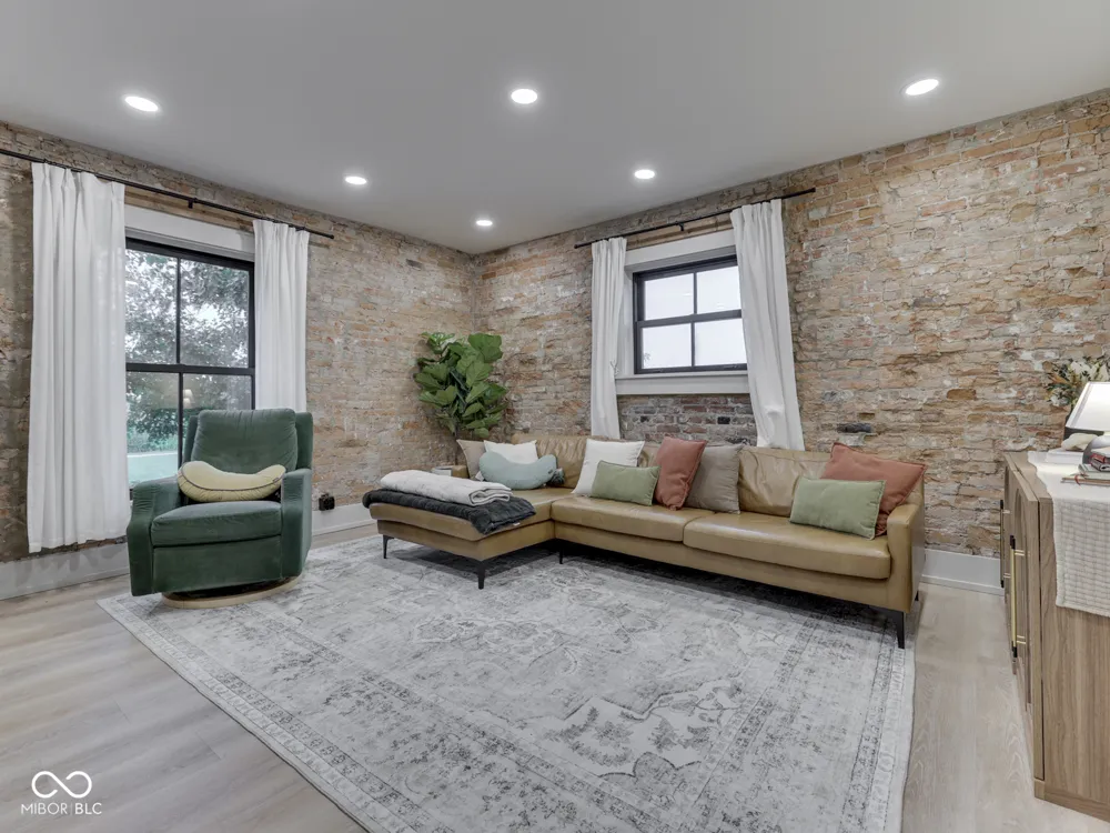 2058 W 100 S Franklin, IN 46131
