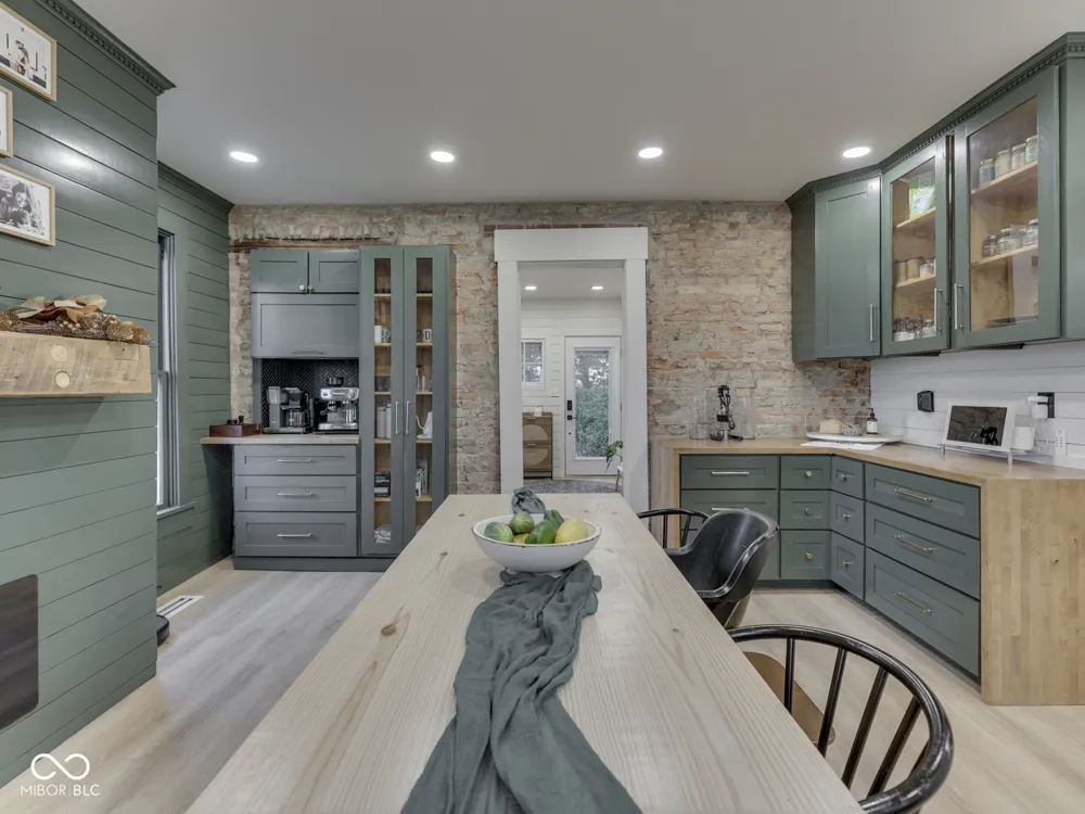 2058 W 100 S Franklin, IN 46131