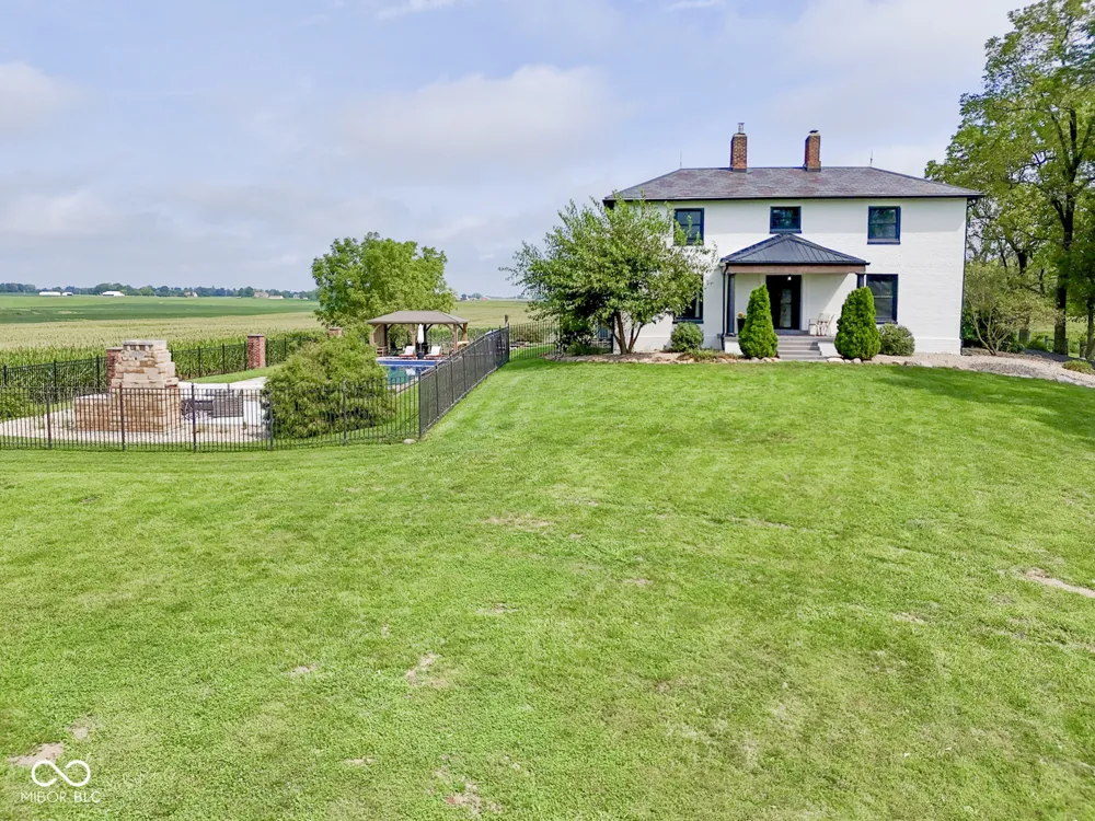 2058 W 100 S Franklin, IN 46131
