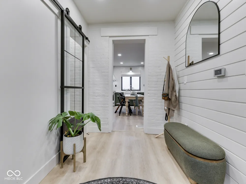2058 W 100 S Franklin, IN 46131