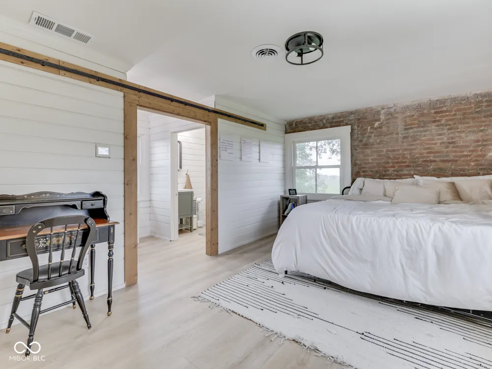 2058 W 100 S Franklin, IN 46131