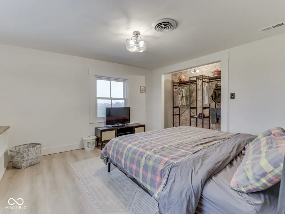 2058 W 100 S Franklin, IN 46131