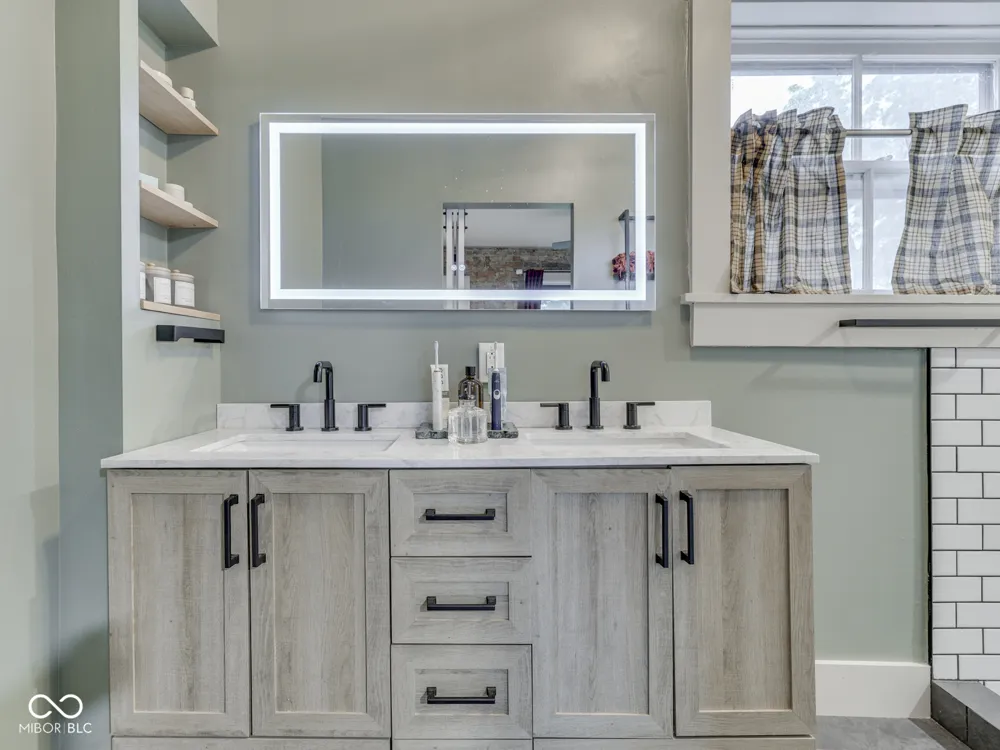 2058 W 100 S Franklin, IN 46131