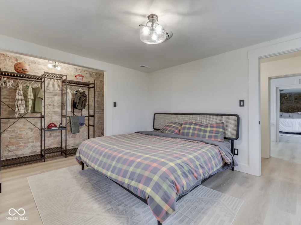 2058 W 100 S Franklin, IN 46131