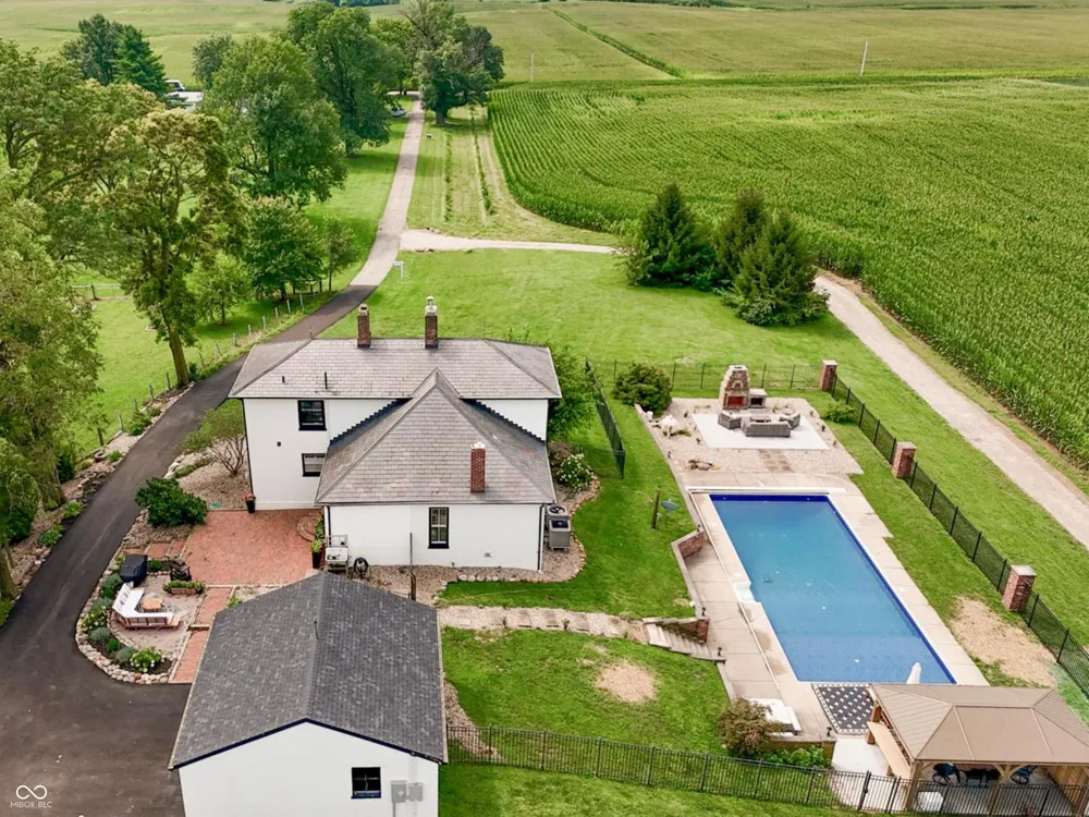 2058 W 100 S Franklin, IN 46131