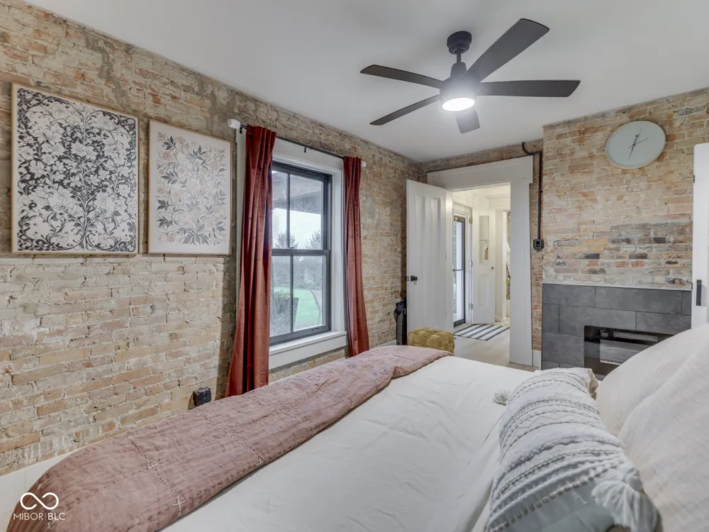 2058 W 100 S Franklin, IN 46131