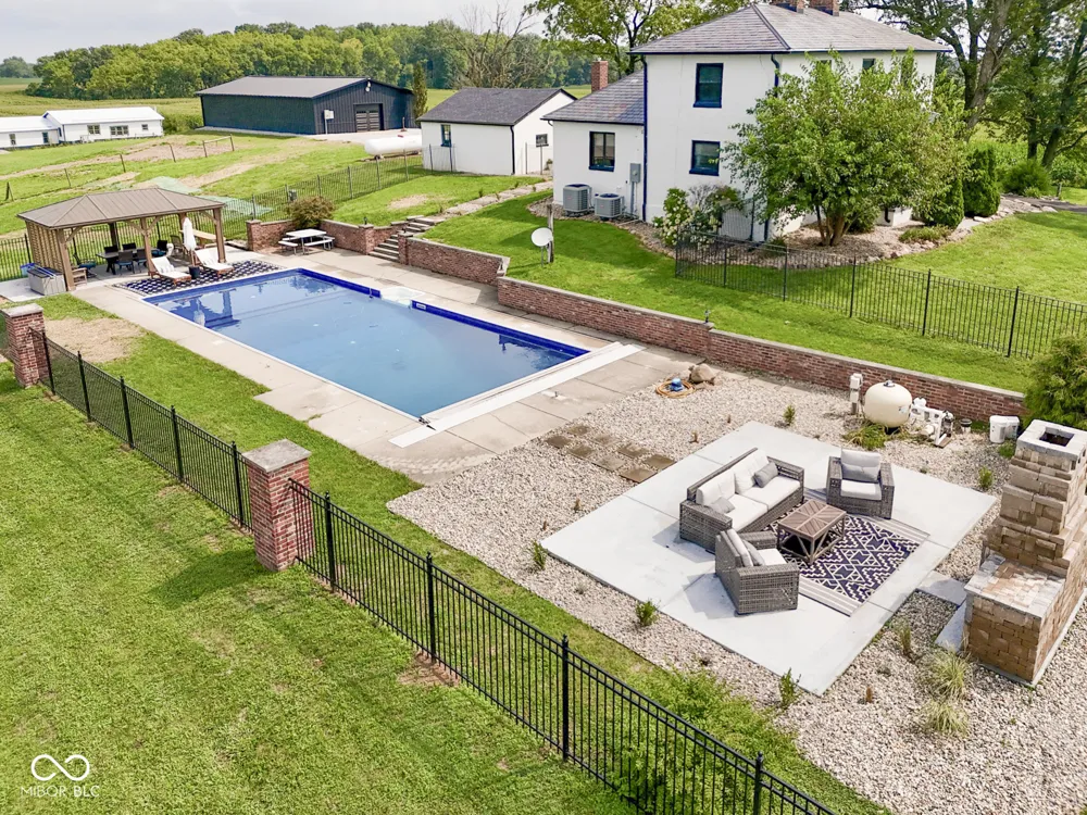 2058 W 100 S Franklin, IN 46131