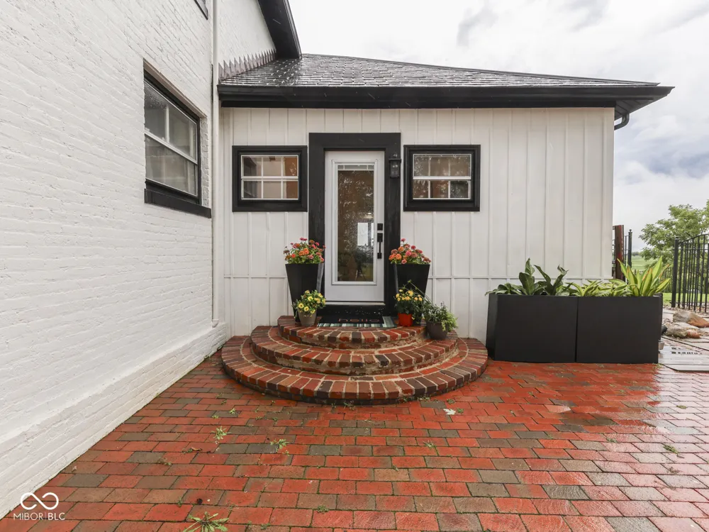 2058 W 100 S Franklin, IN 46131