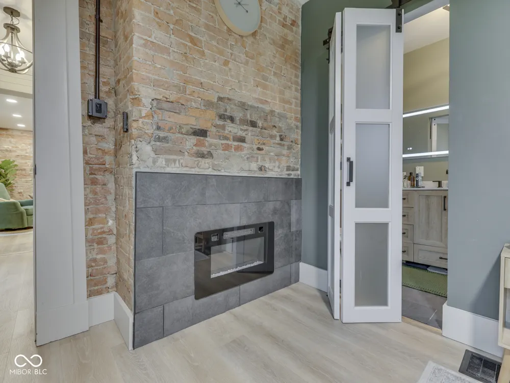 2058 W 100 S Franklin, IN 46131