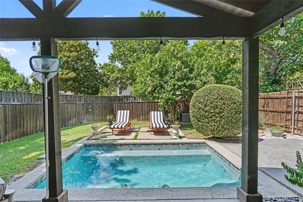 1605 Blake Drive Richardson, TX 75081