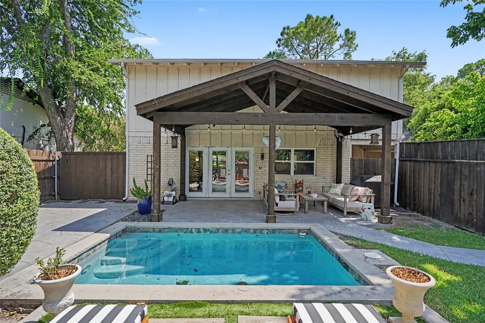 1605 Blake Drive Richardson, TX 75081