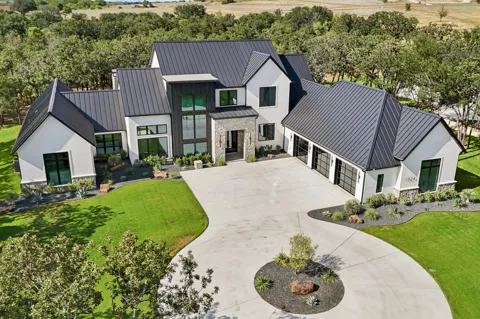 1024 Genoa Drive