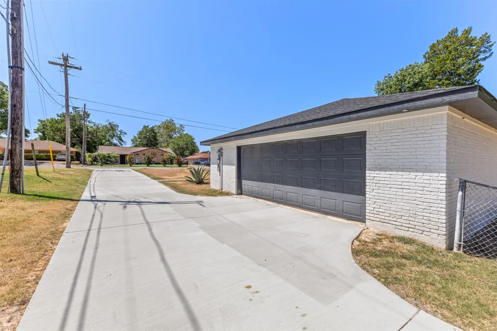 423 Rita Lane Duncanville, TX 75116