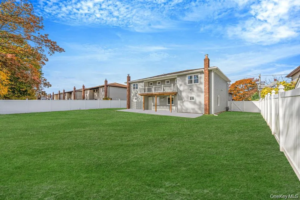 54 Evergreen ##A West Babylon, NY 11704