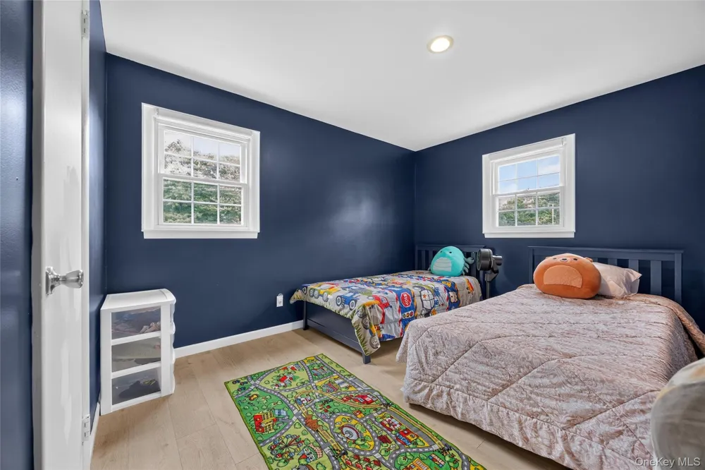 6 Linda Lane Pearl River, NY 10965