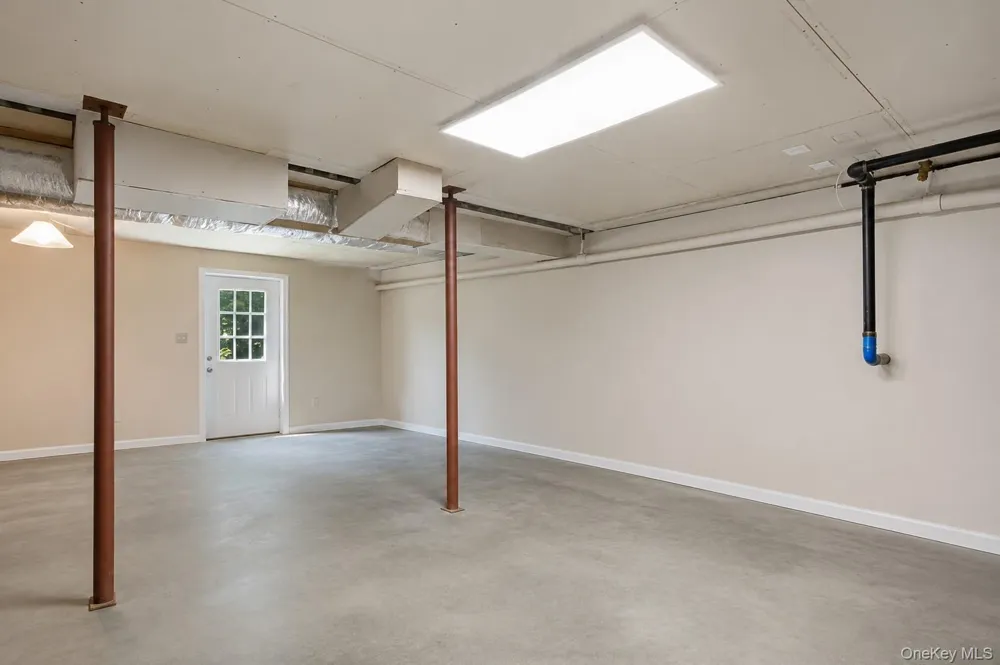 36 Hillside Avenue Wingdale, NY 12594