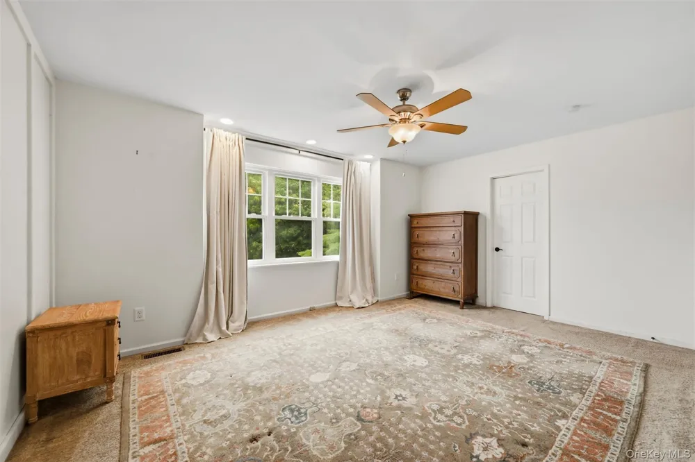 21 Taconic Street Poughkeepsie, NY 12603