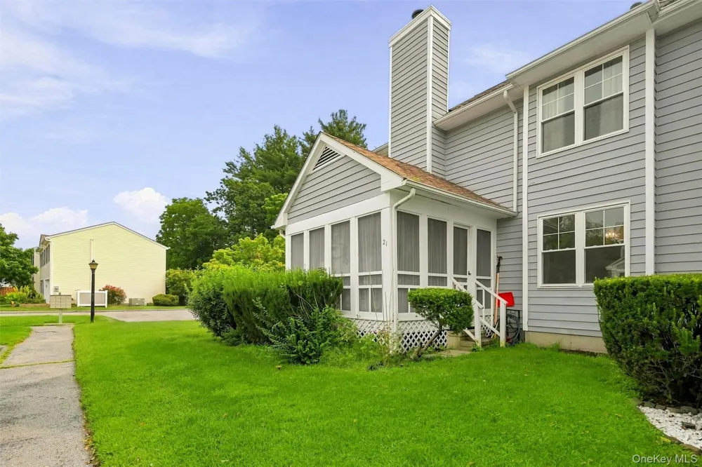 21 Taconic Street Poughkeepsie, NY 12603