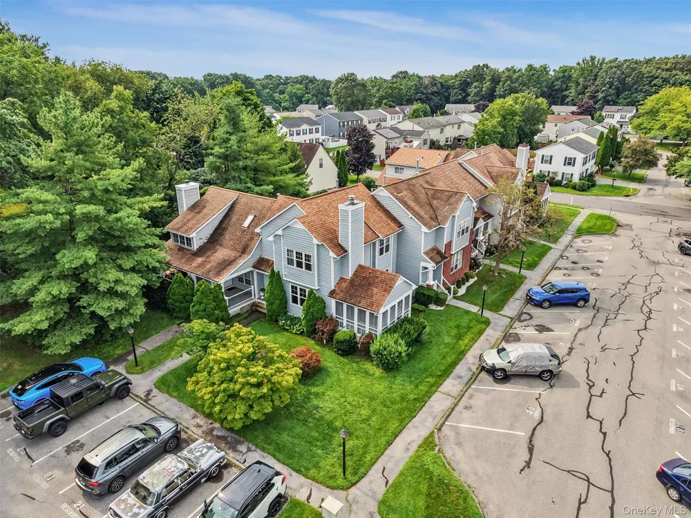 21 Taconic Street Poughkeepsie, NY 12603