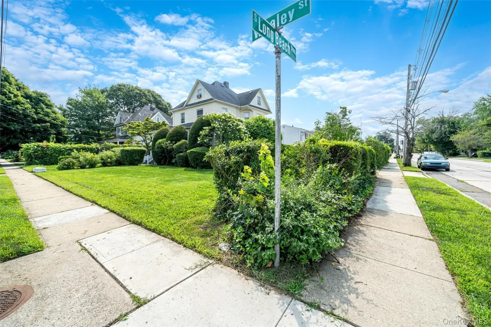 107 Whaley Street Freeport, NY 11520