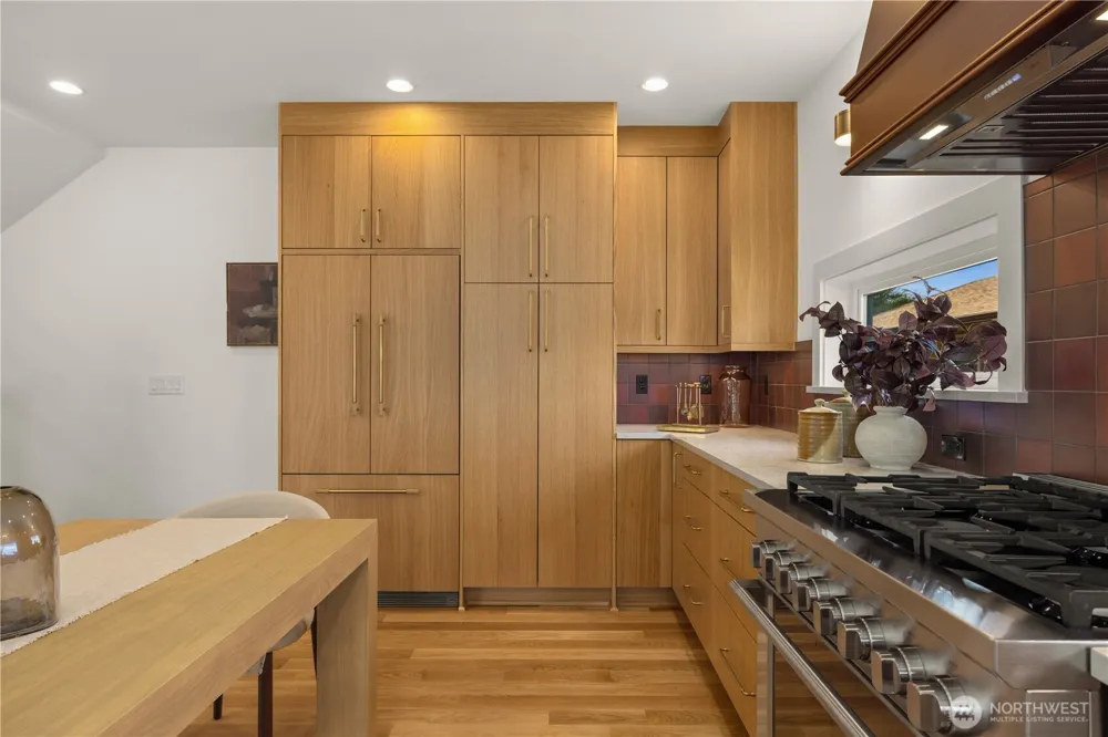 2903 3rd Avenue Seattle, WA 98109