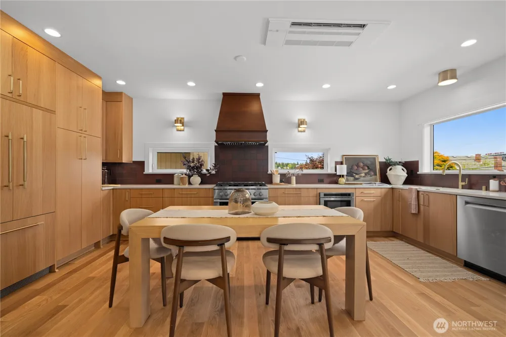 2903 3rd Avenue Seattle, WA 98109