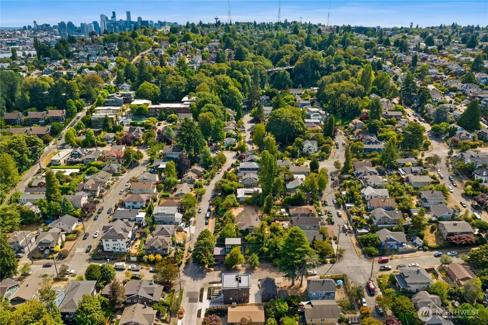 2903 3rd Avenue Seattle, WA 98109