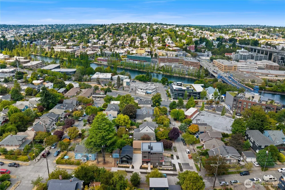 2903 3rd Avenue Seattle, WA 98109