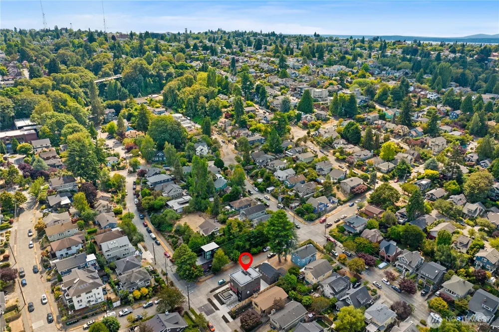 2903 3rd Avenue Seattle, WA 98109