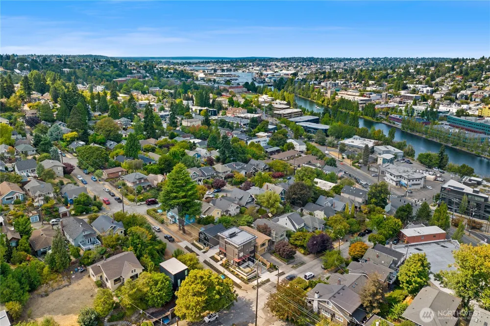 2903 3rd Avenue Seattle, WA 98109