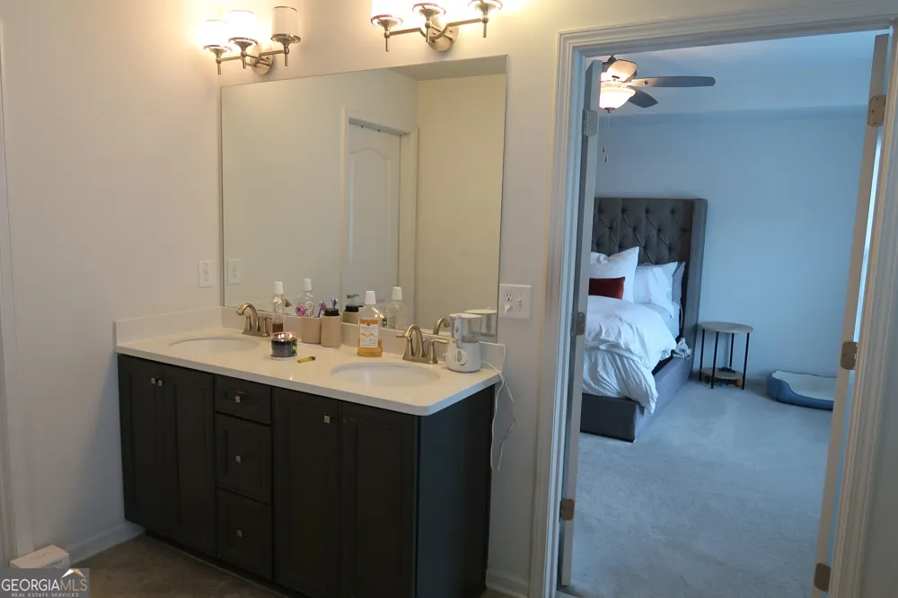 5740 Radford LOOP Fairburn, GA 30213