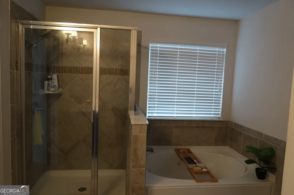 5740 Radford LOOP Fairburn, GA 30213