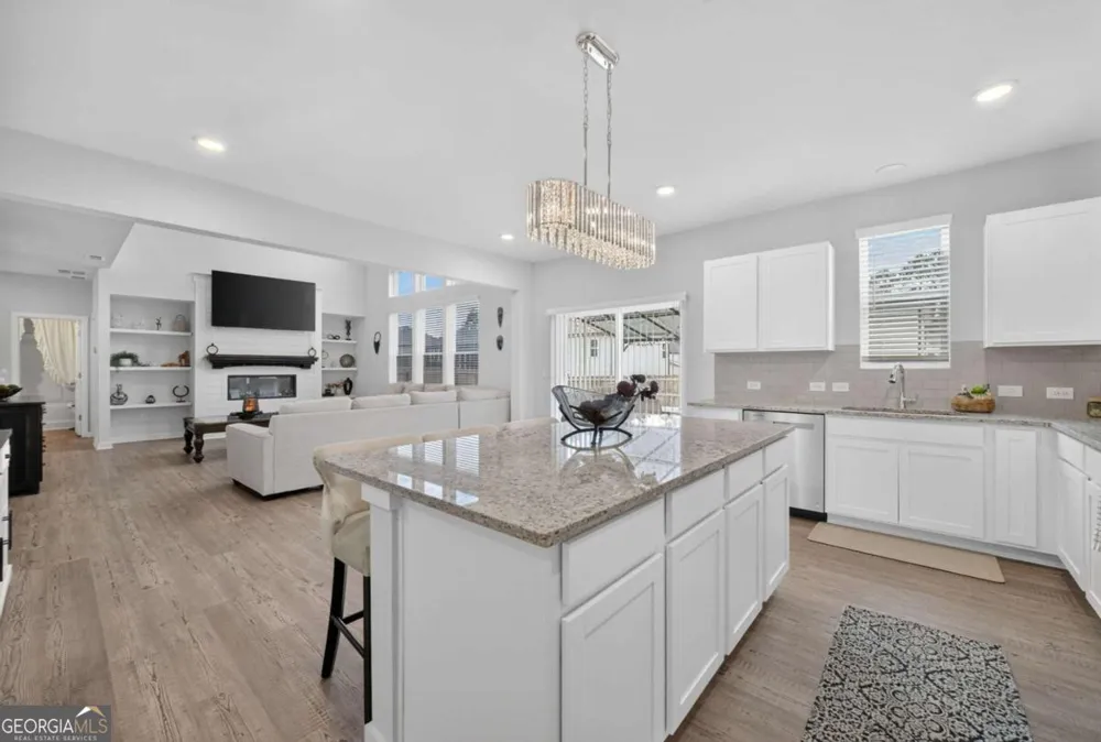 2532 Brown Dove WAY Grayson, GA 30017