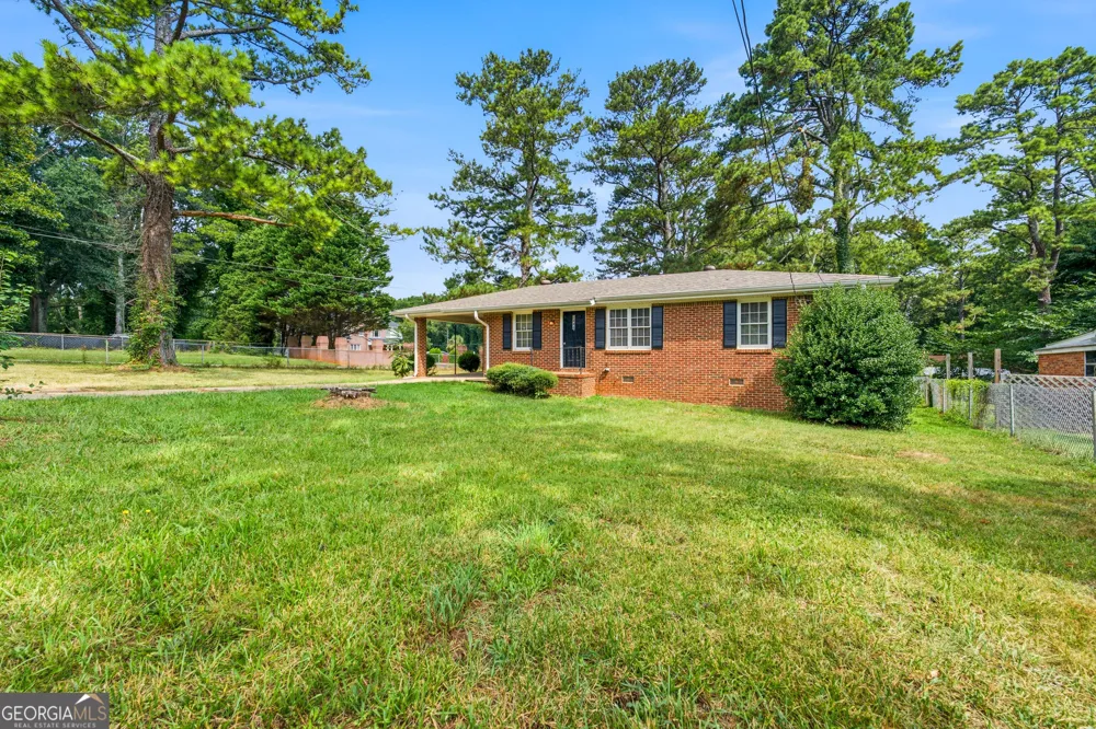 3444 Linecrest RD Ellenwood, GA 30294