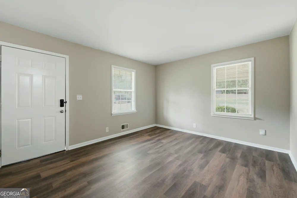3444 Linecrest RD Ellenwood, GA 30294