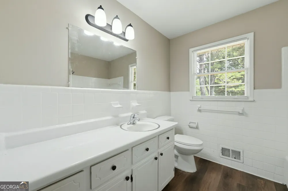 3444 Linecrest RD Ellenwood, GA 30294