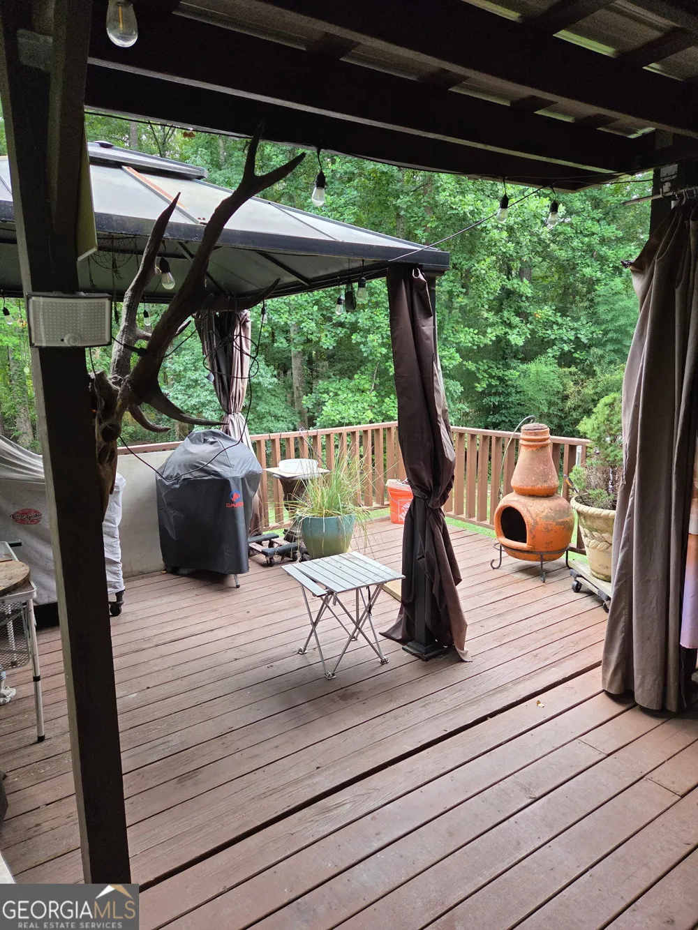 145 London LN Sharpsburg, GA 30277