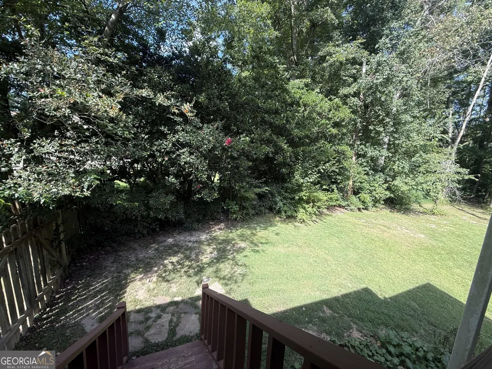 145 London LN Sharpsburg, GA 30277