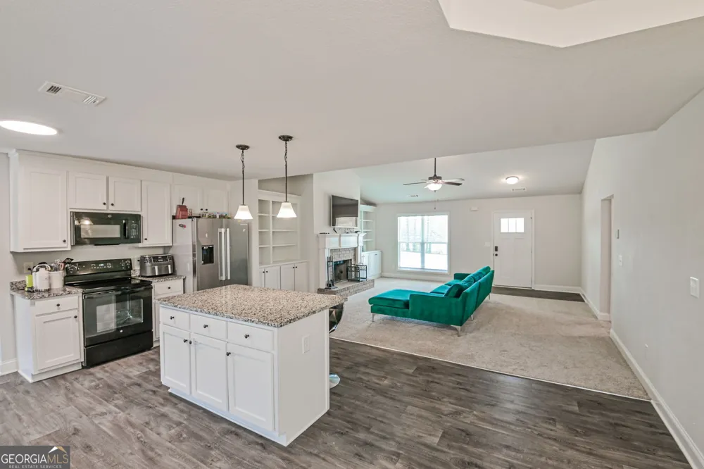 1374 Hardigree RD Winder, GA 30680