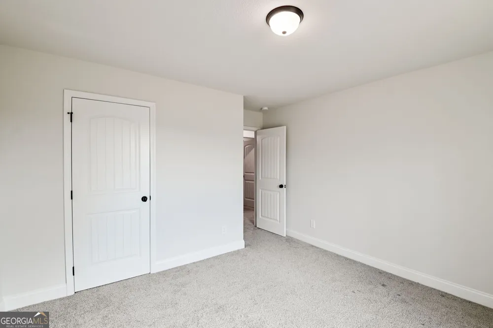 1374 Hardigree RD Winder, GA 30680