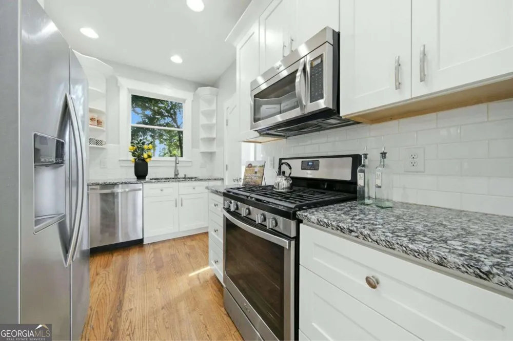 1303 Egan WAY East Point, GA 30344