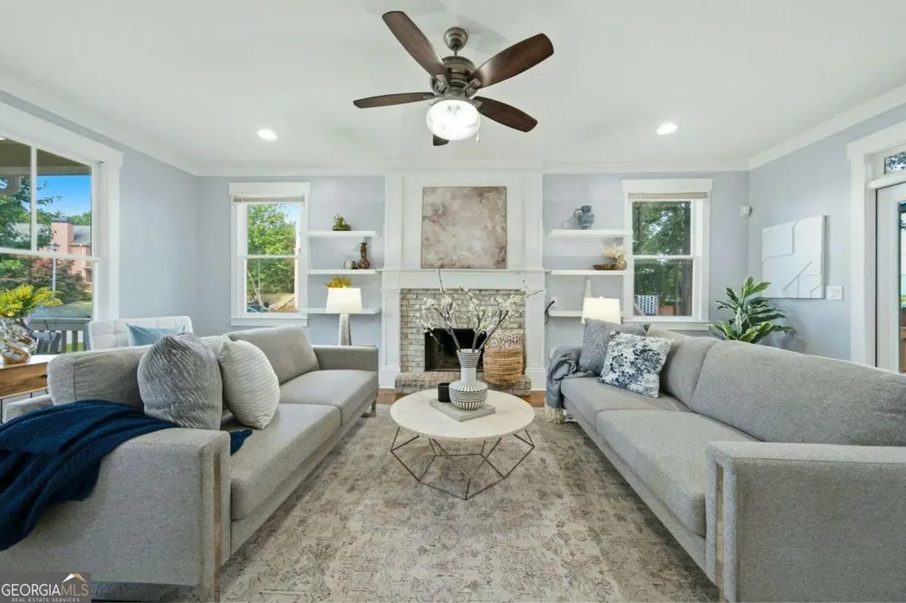 1303 Egan WAY East Point, GA 30344