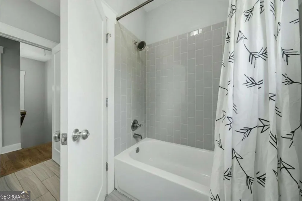 1303 Egan WAY East Point, GA 30344