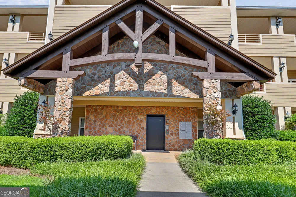 571 Killearney WAY Clayton, GA 30525