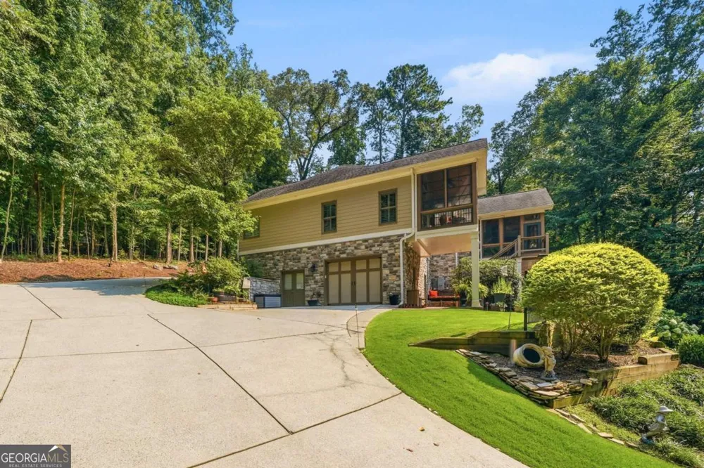 1050 Branch RD Canton, GA 30115