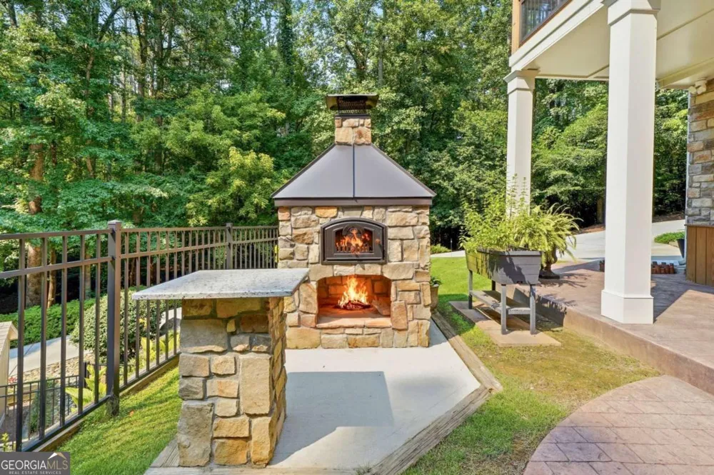 1050 Branch RD Canton, GA 30115