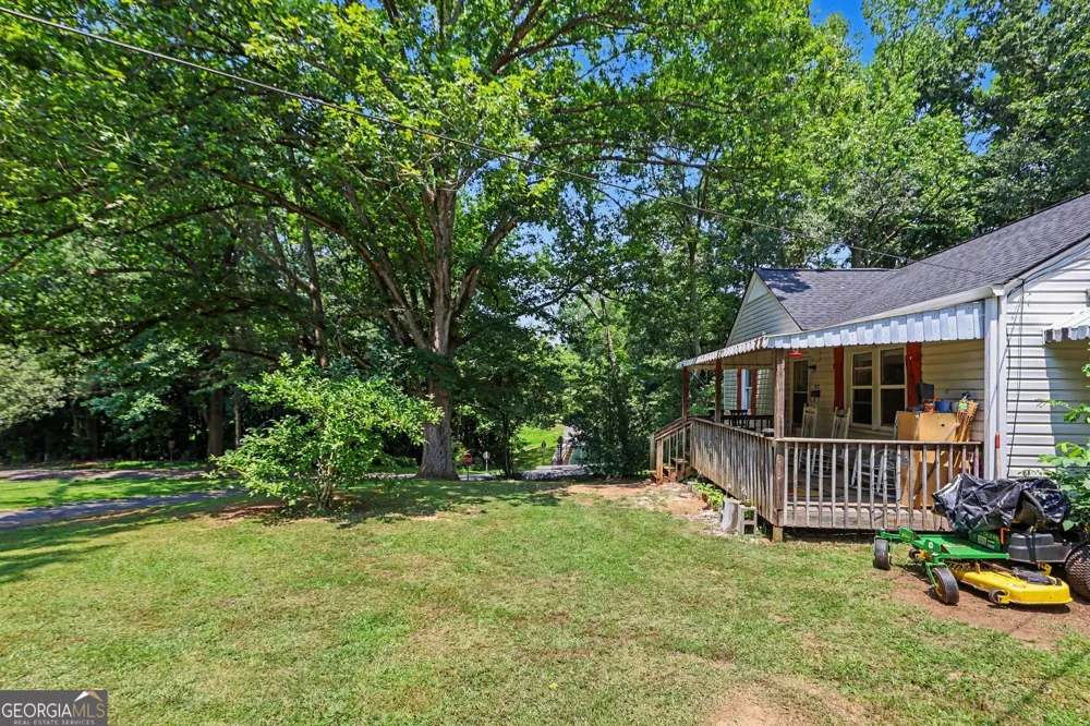 127 White ST Tallapoosa, GA 30176