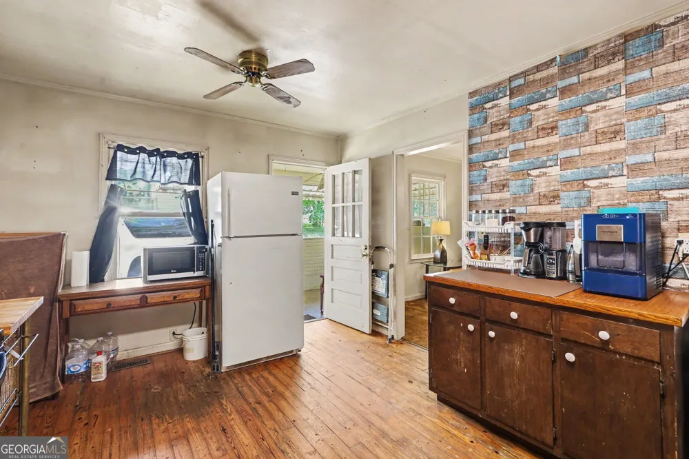 127 White ST Tallapoosa, GA 30176